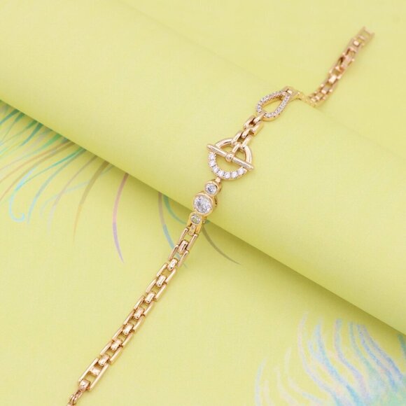 "Sparkling Designer Toggle Clasp Rose Gold Bracelet, XPBL0931 - Picture 4 of 12